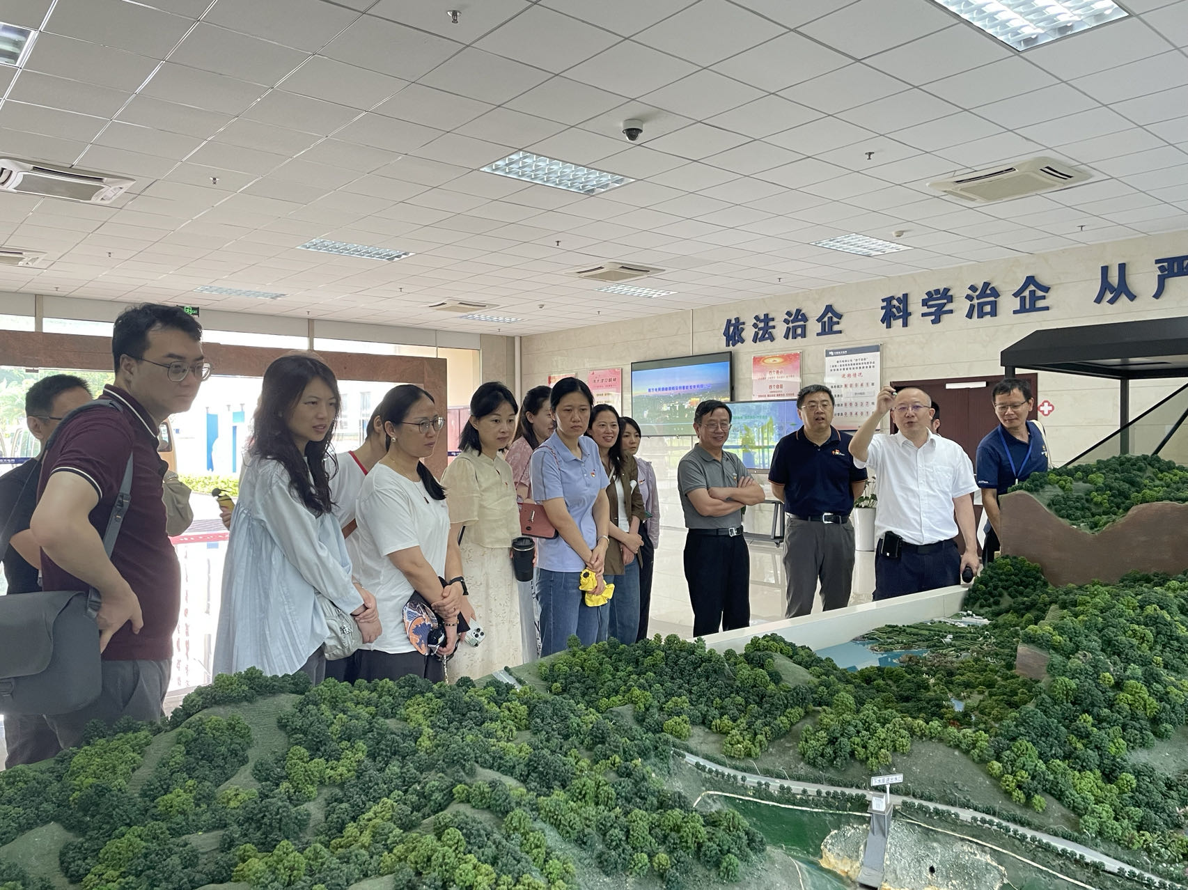 1719891045954821.jpg 沙盘.jpg